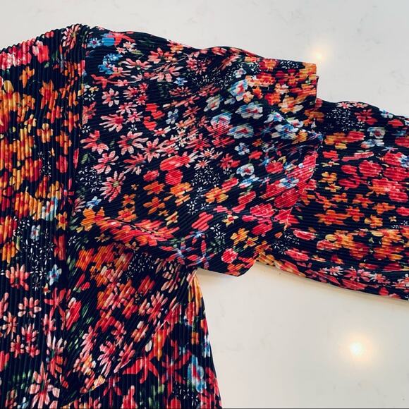 Zara Womens Micro Pleated Floral Detail Puff Sleeve Ruffled Dress Size Medium - Picture 6 of 10